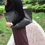 Maison Maryim Houndstooth Shopper Tote